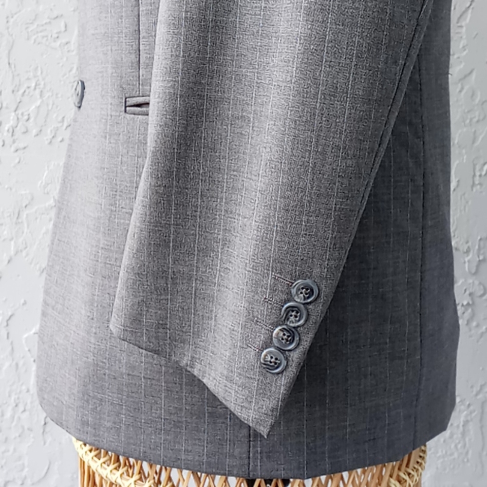 Gianfranco Ferre Vintage Men's Pin Stripe Blazer - Picture 6 of 15